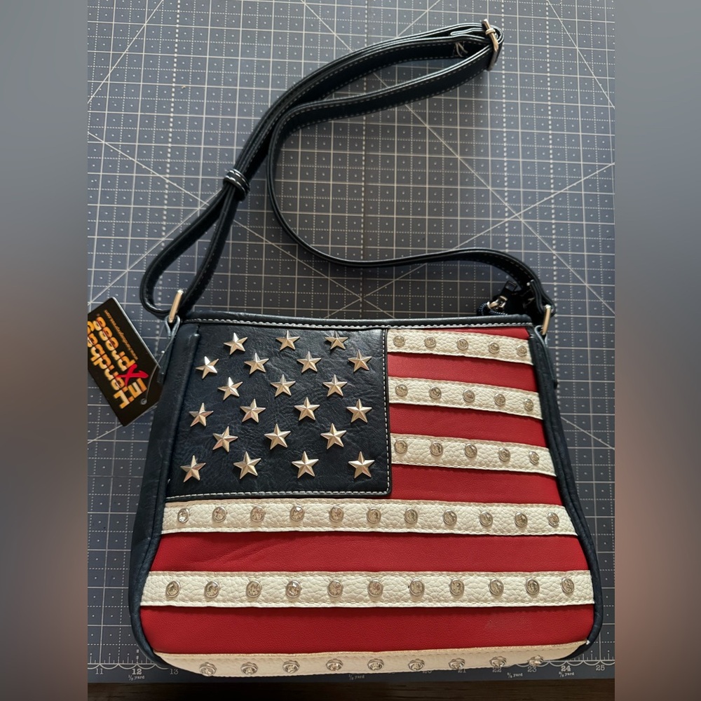 Handbag Express Americana purse with studs and rhinestones!! BRAND NEW!